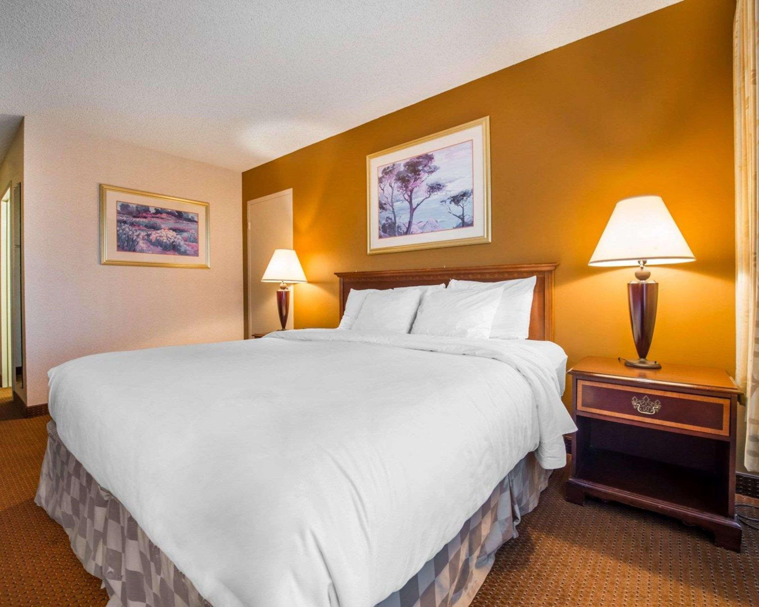 Clarion Inn And Events Center Pueblo North Exteriér fotografie