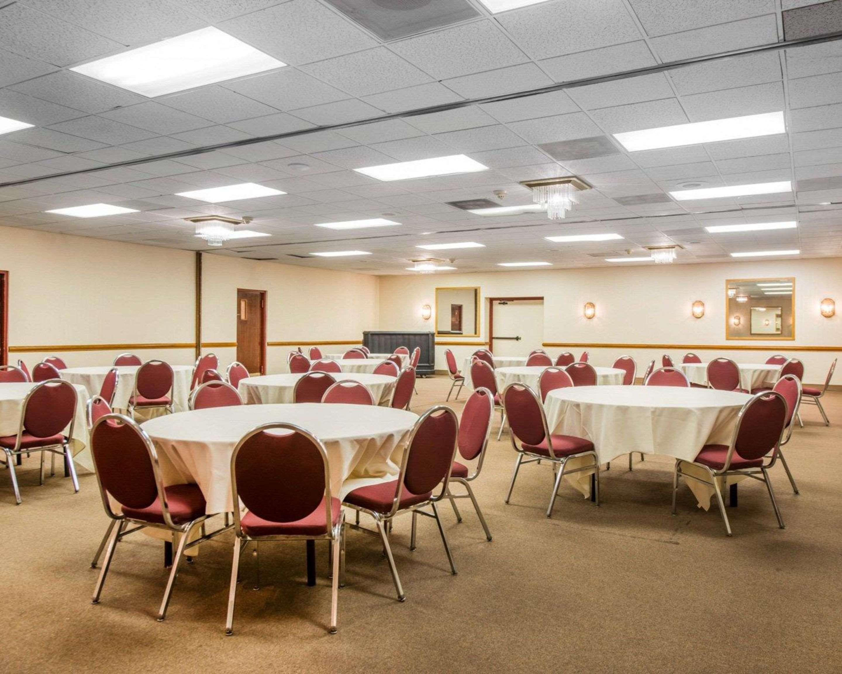 Clarion Inn And Events Center Pueblo North Exteriér fotografie